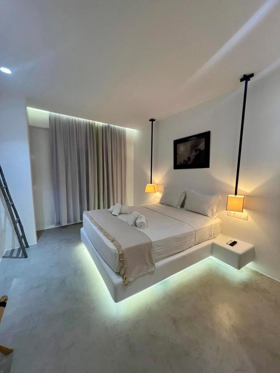 Luxury Apartment Center Of Mykonos Town - Sleeps 4 Екстериор снимка